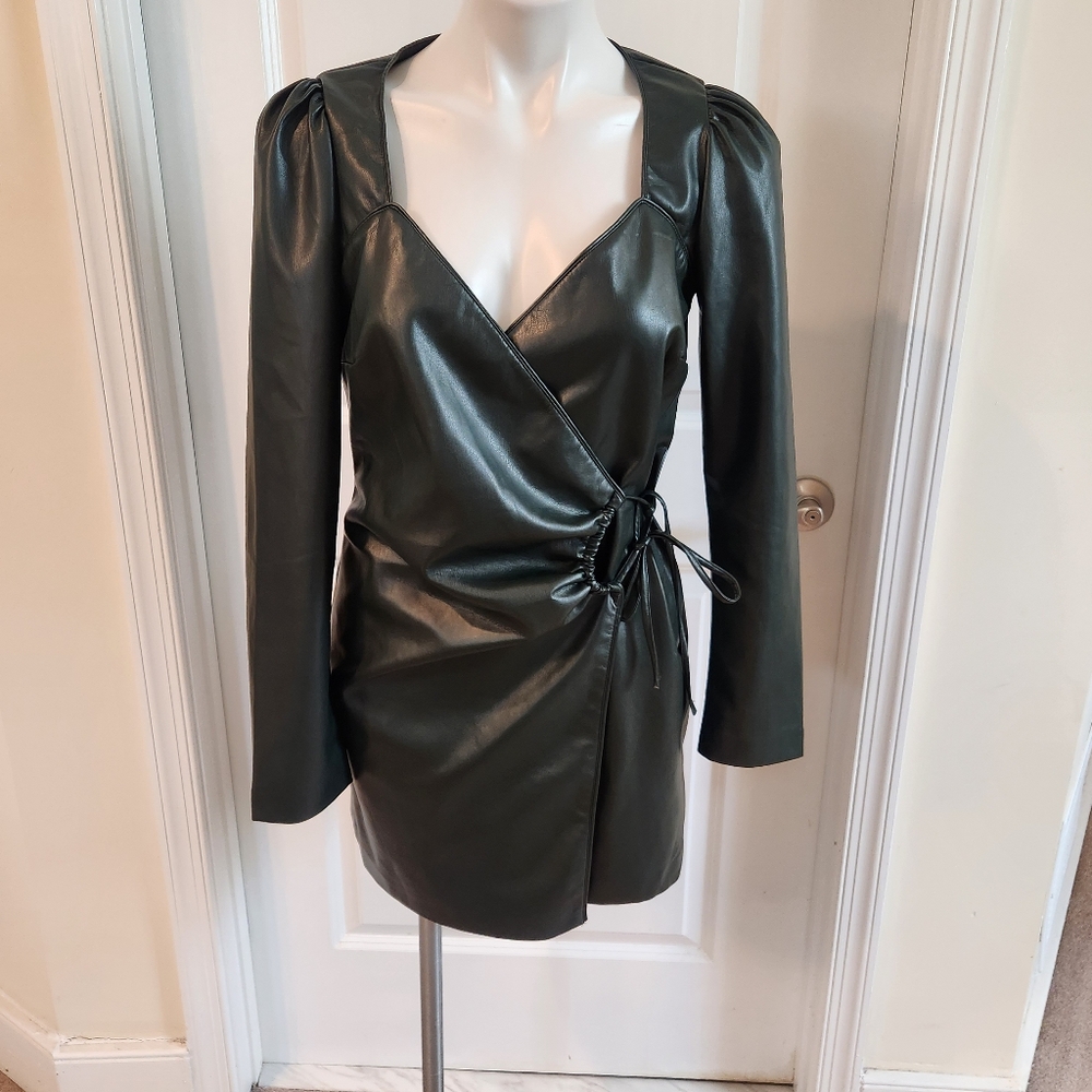 House of Harlow 1960 Revolve vegan leather dark geen dress size 6